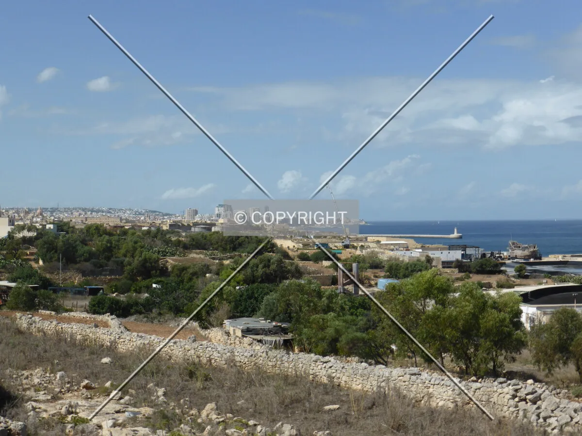Photo 249-572-074