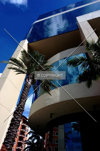 Photo 249-716-023