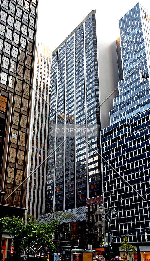 View from the northwest at 3rd Avenue and 42nd Street