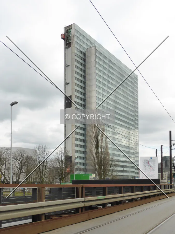 Photo 250-279-827