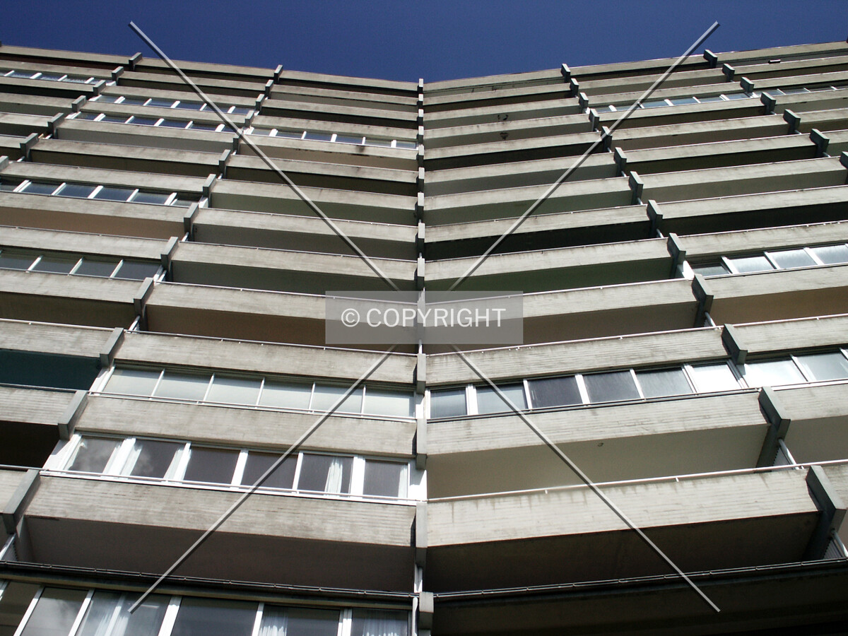 Looking up the inner angle of the south facade