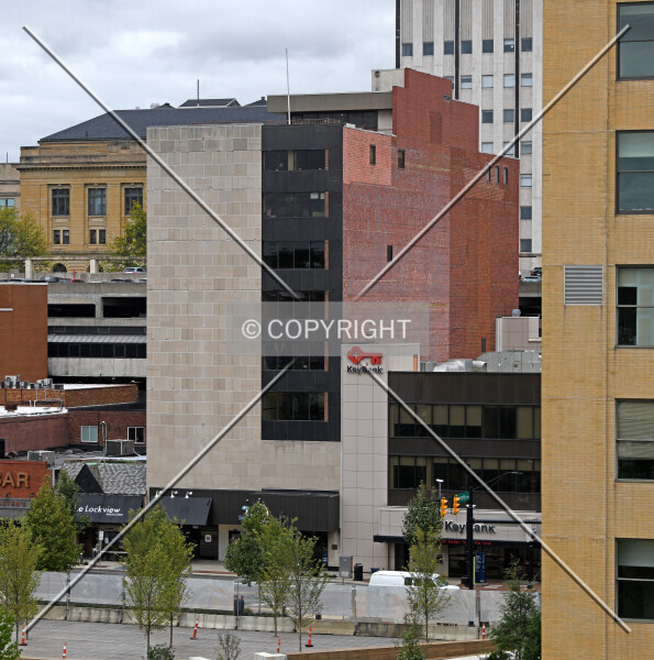 Photo 250-691-957