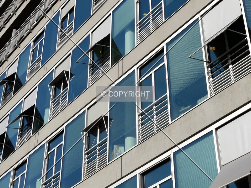 Photo 250-996-572
