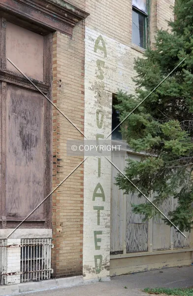 Photo 251-209-627