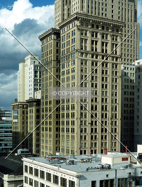Photo 251-311-457
