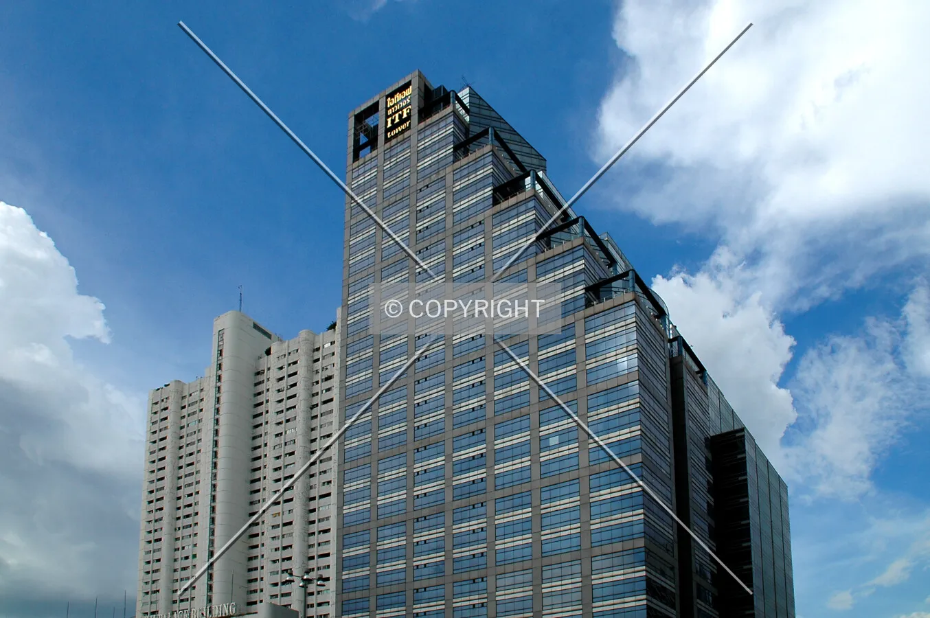Photo 251-537-378