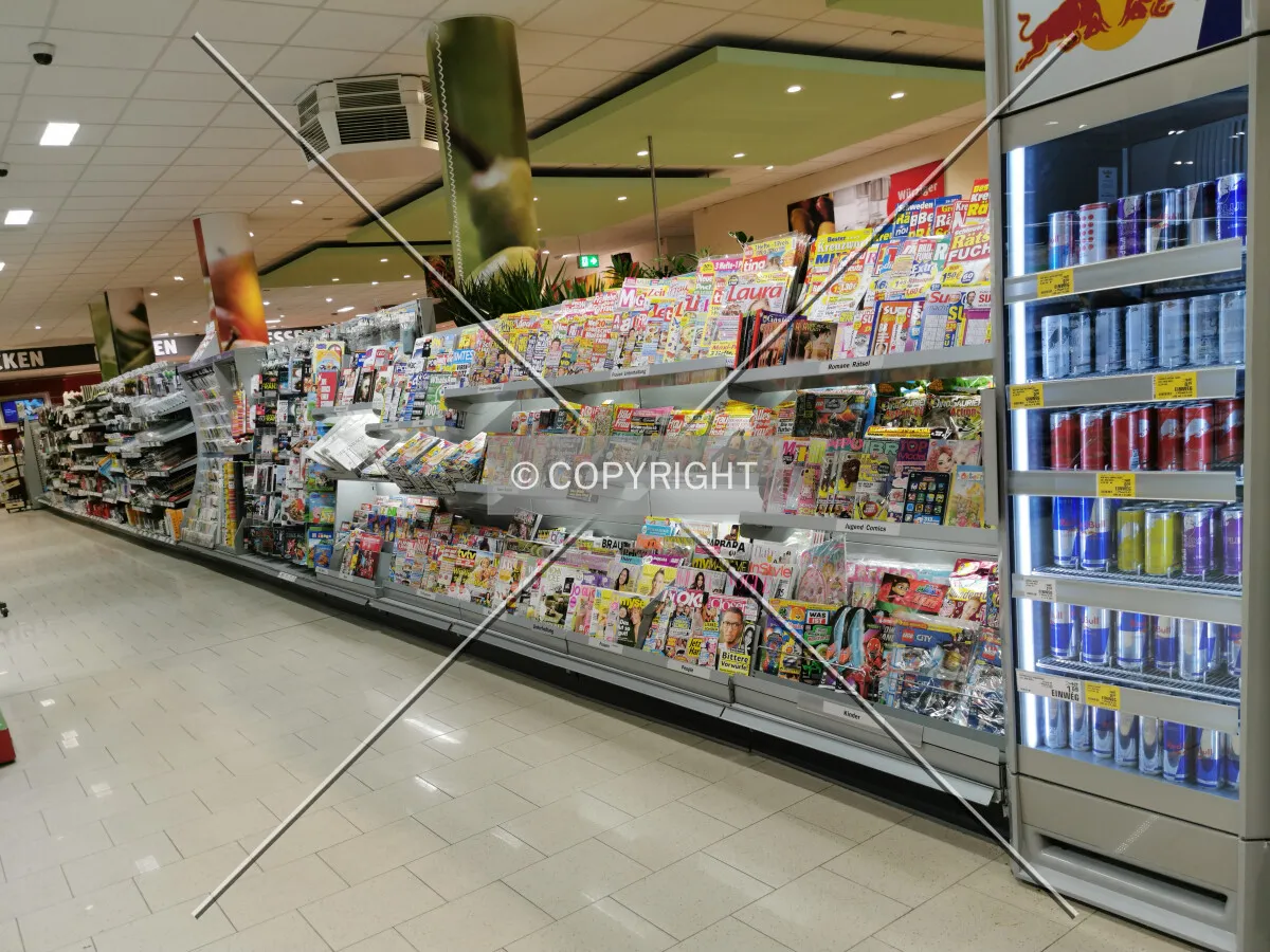 Magazins in the REWE store