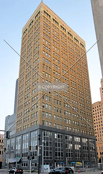 Photo 252-316-844