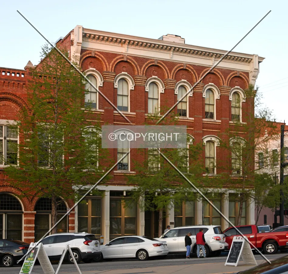 Photo 252-373-798