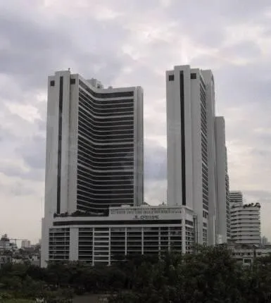 Queen's Park Towers seen from Skytrain