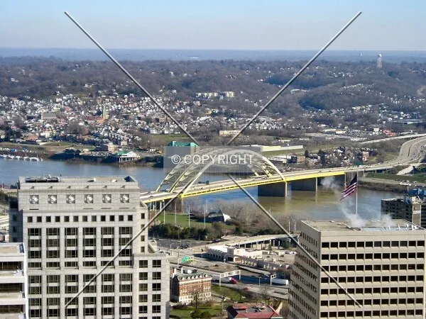 Daniel Carter Beard Bridge to Newport, Kentucky