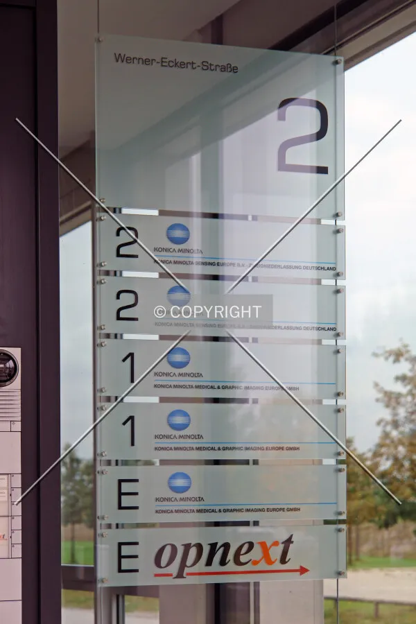 Photo 254-700-009