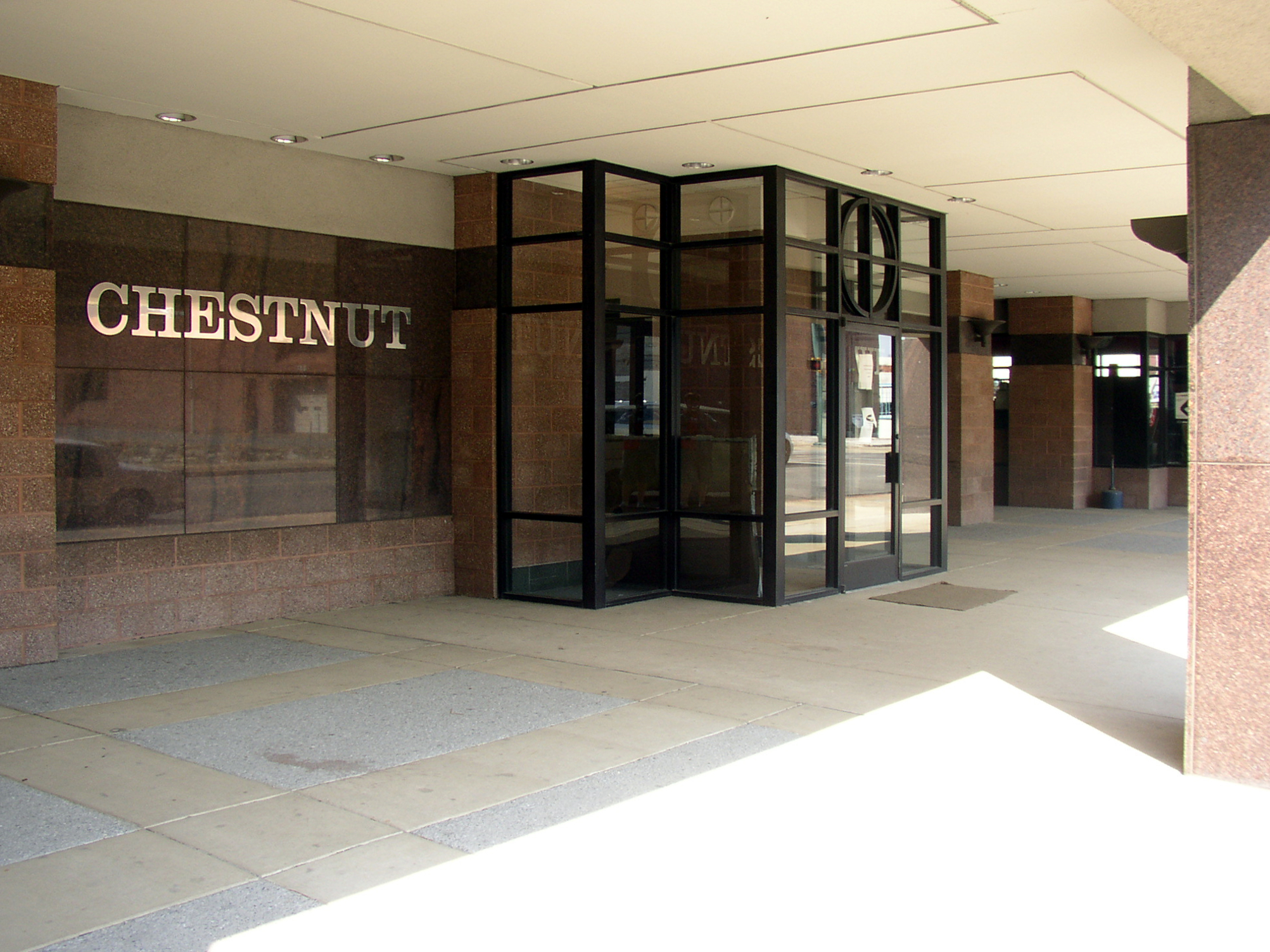 Main entrance area prior to 2012 renovation