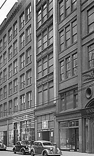 Photo 256-559-125