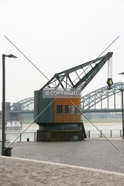 Photo 257-143-368