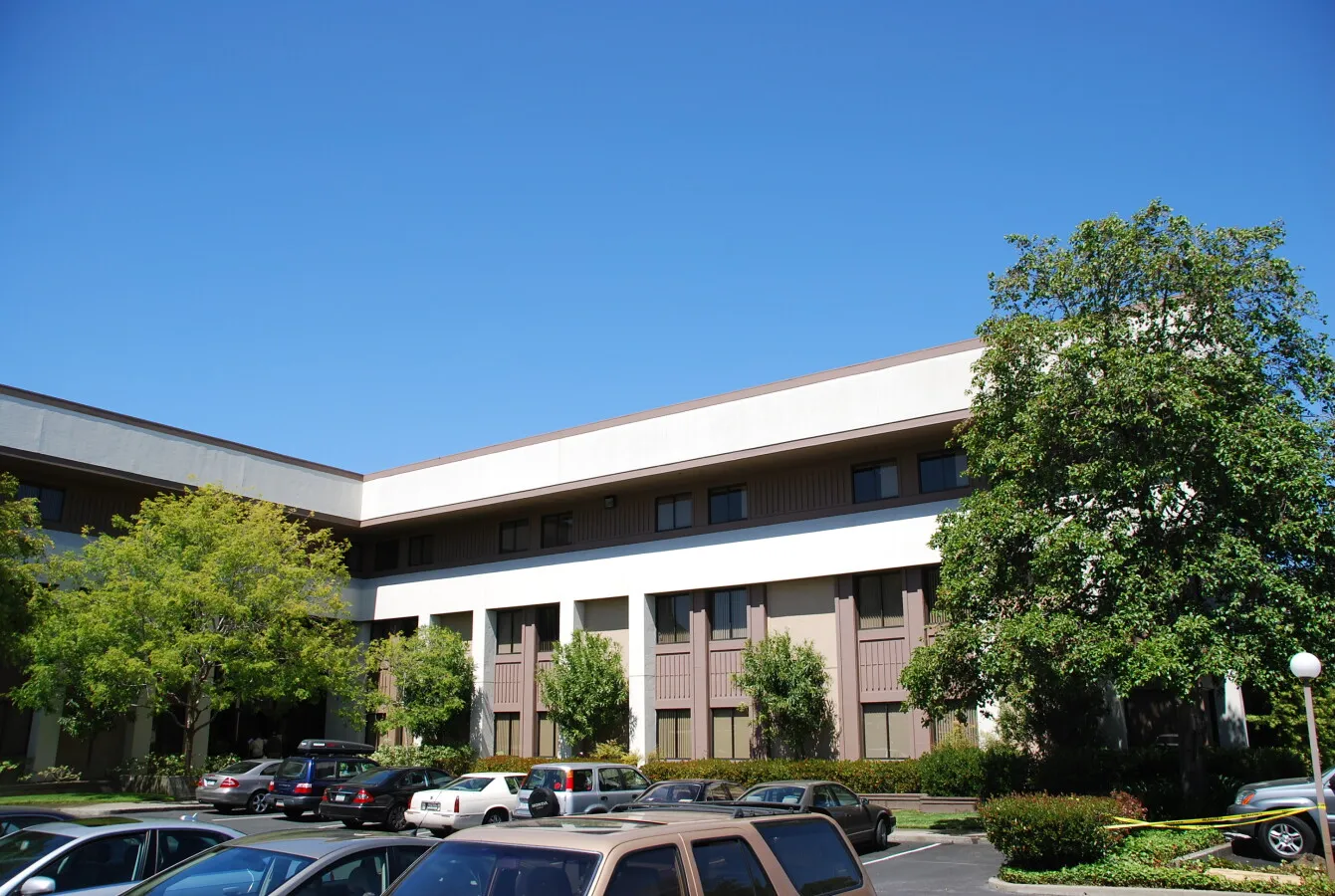 Inner yard and entrance