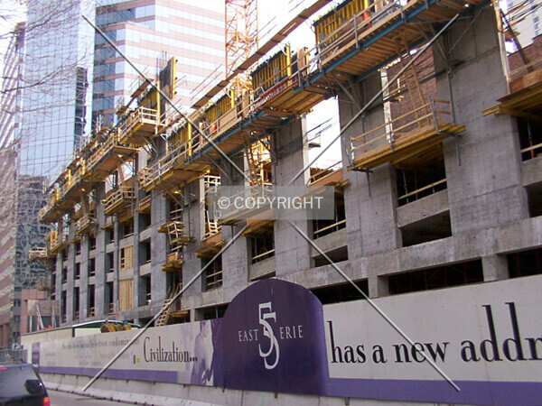 Photo 258-717-563