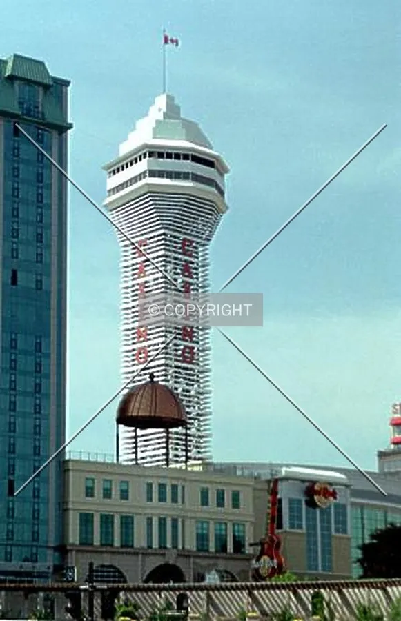 Photo 258-725-392