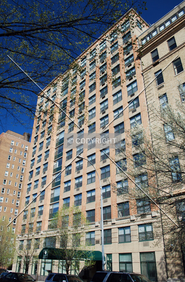 Looking up from 5th Avenue