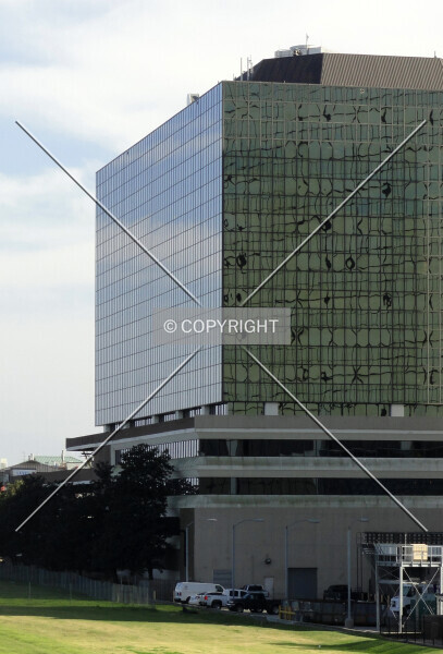 One Lakeway Center