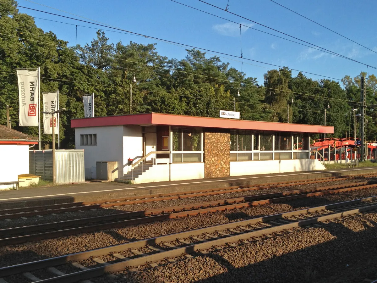 Photo 261-043-952