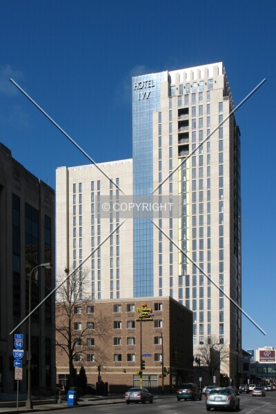 Photo 261-576-098