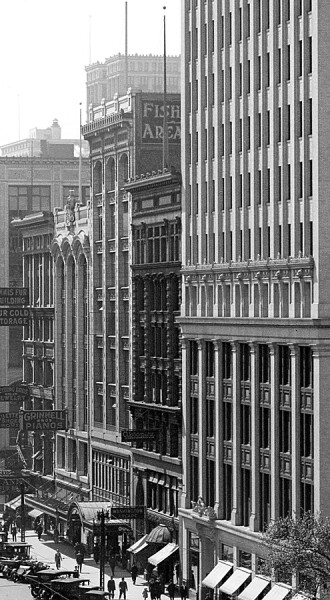 Photo 261-688-041
