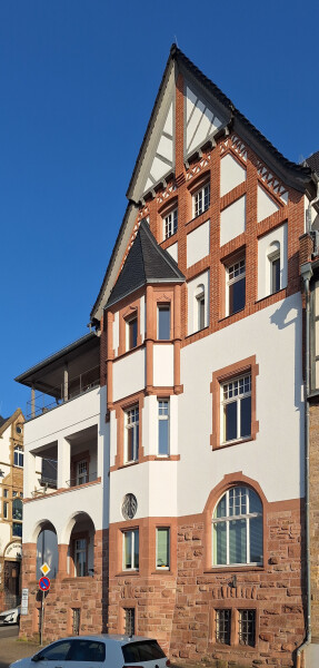 Hochstraße 1