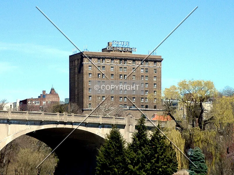 Photo 262-243-103