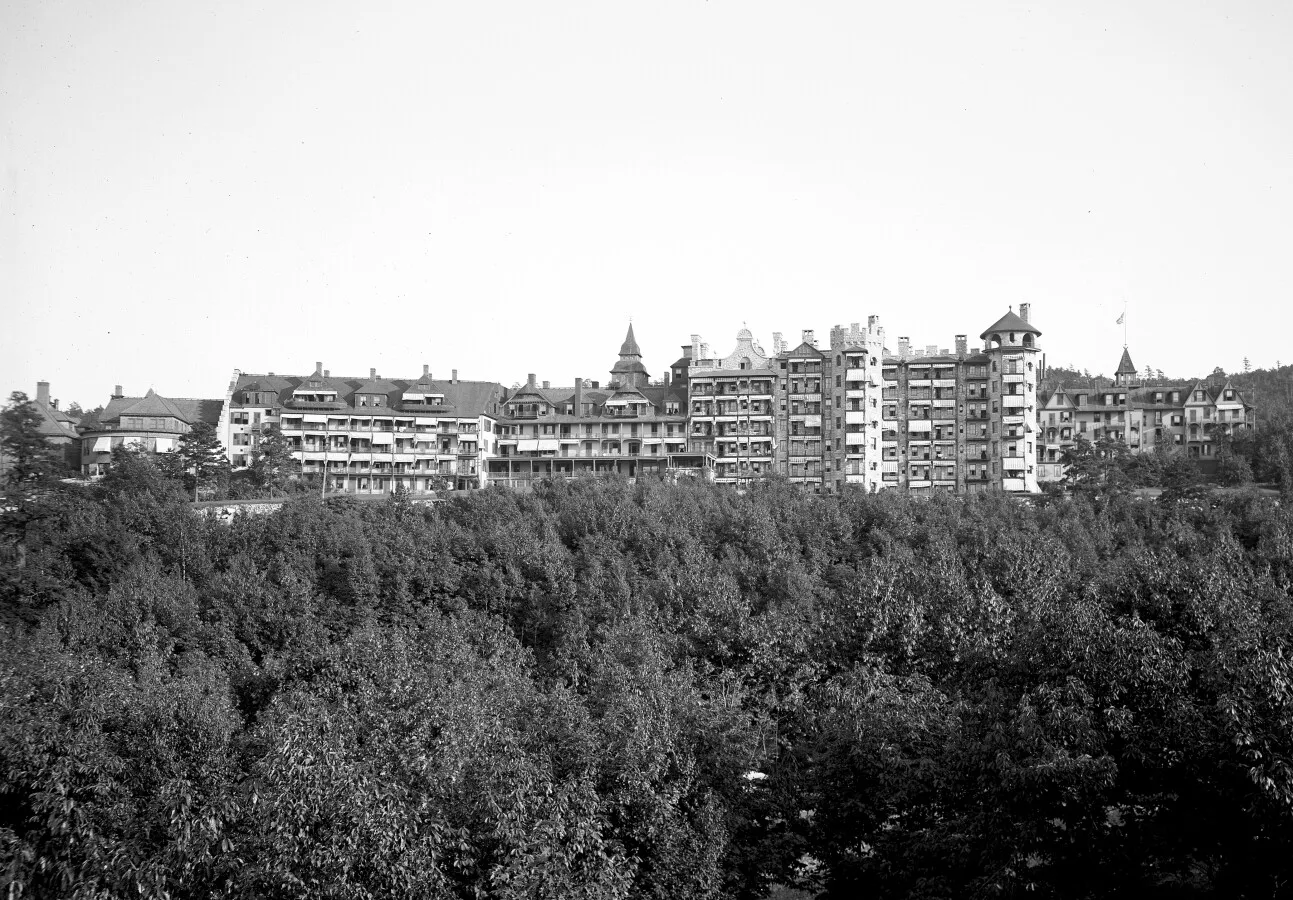 Vintage view from the northwest