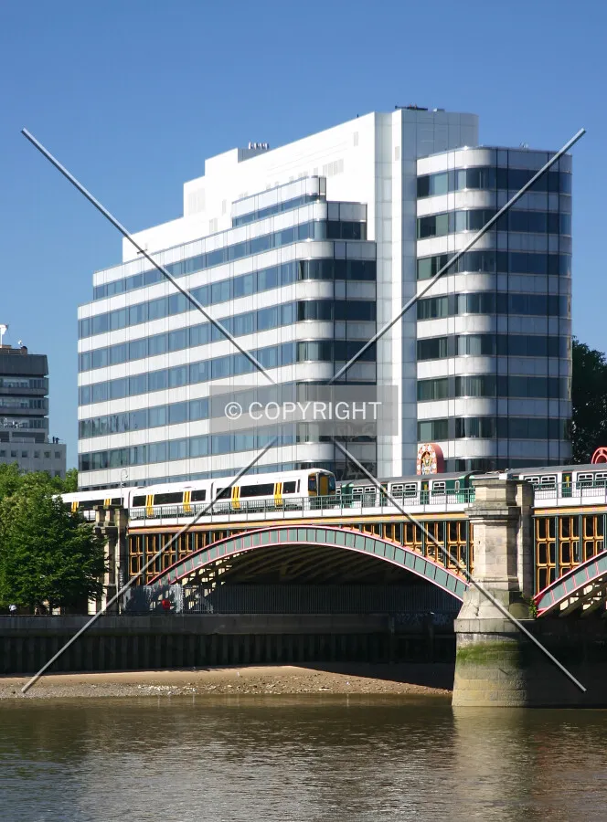 View southwest from the north Thames embankment