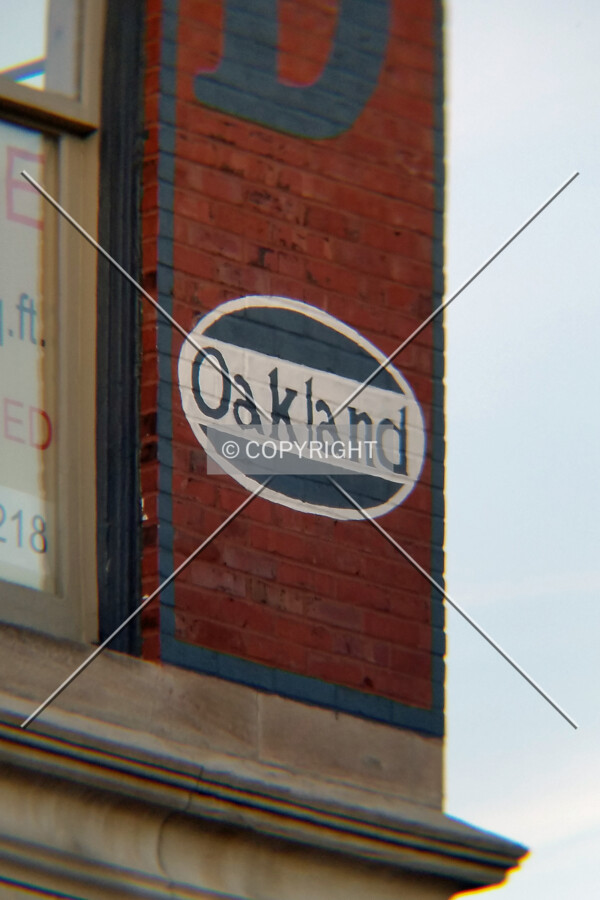 Oakland logo on the southeast corner; November 22, 2017