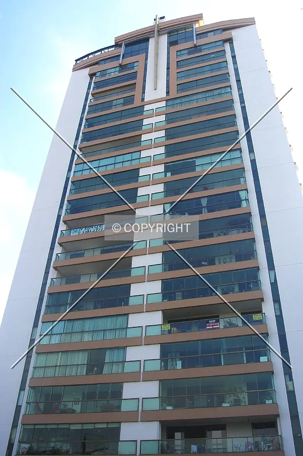 Front view from Plínio Brasil Milano Avenida