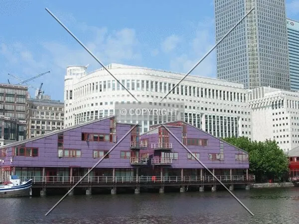 Wide view from Heron Quay