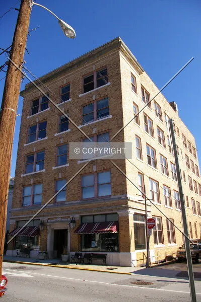 Photo 265-256-403