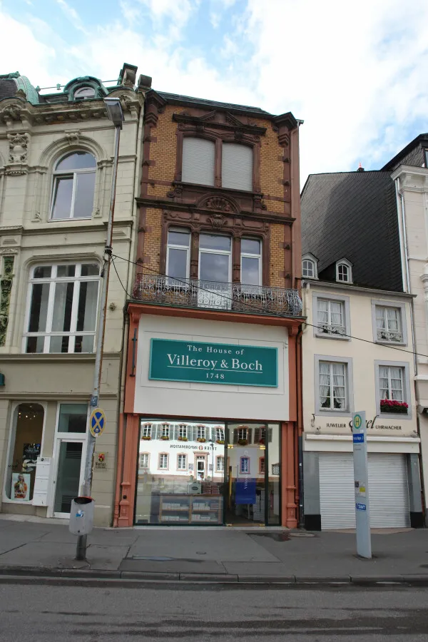 Photo 266-357-891