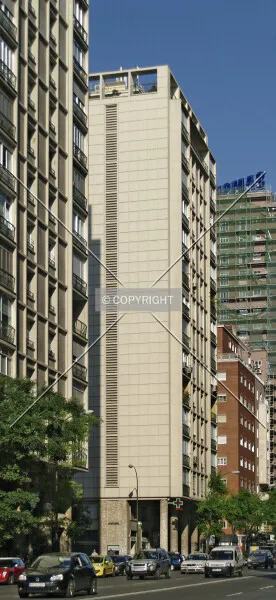 Photo 266-614-824