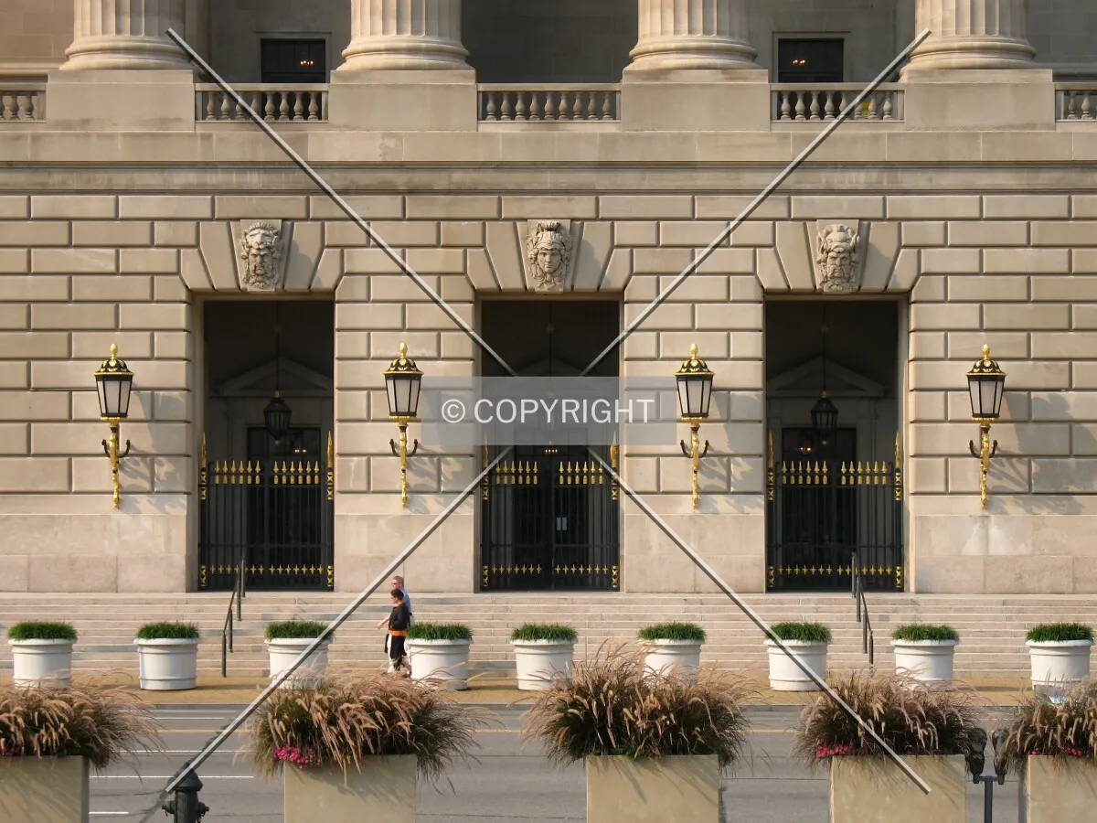 Main entrance from across Constitution Avenue NW