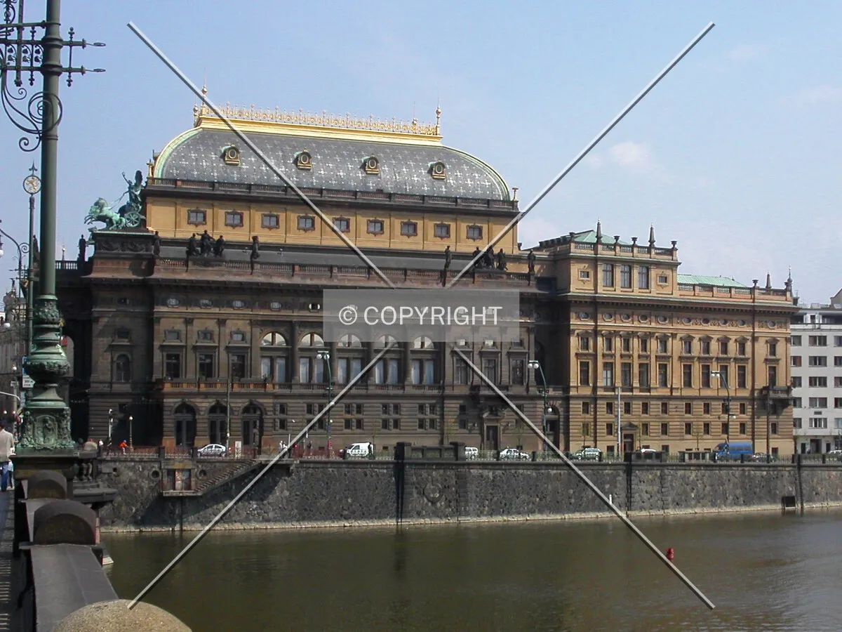The theatre as seen from Legii briedge