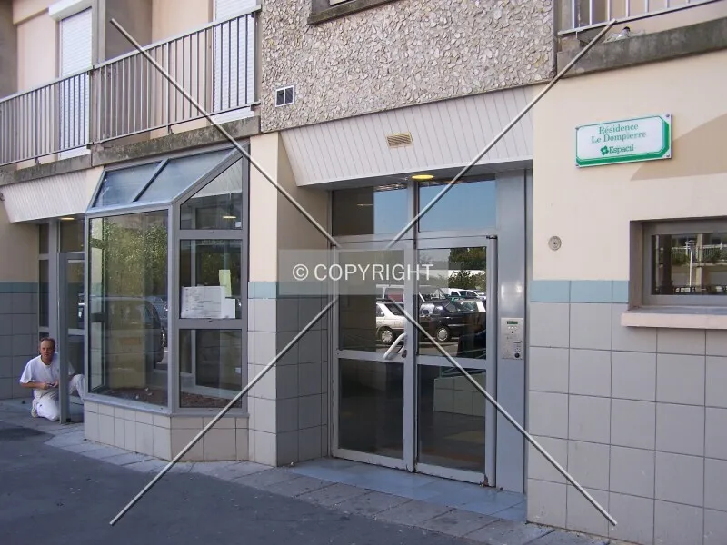 Photo 268-241-452