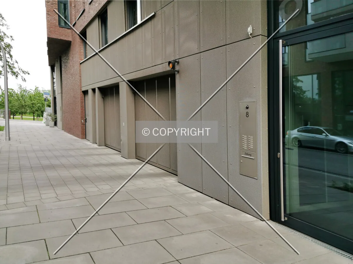 Photo 268-617-505