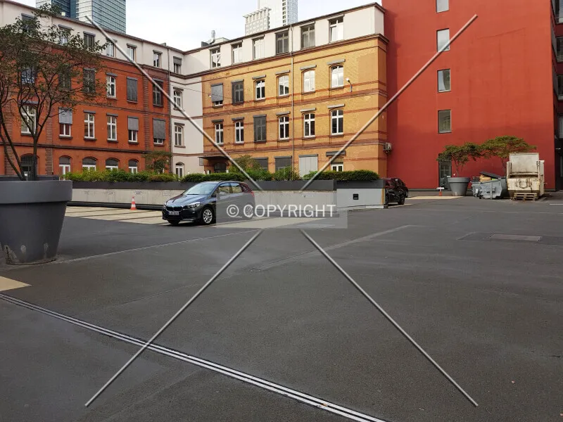 Photo 268-663-310