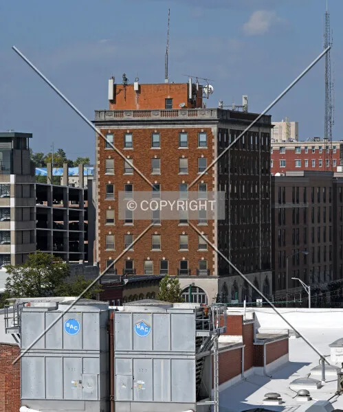 Photo 270-079-896
