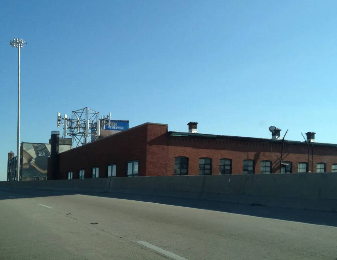 Photo 270-082-324