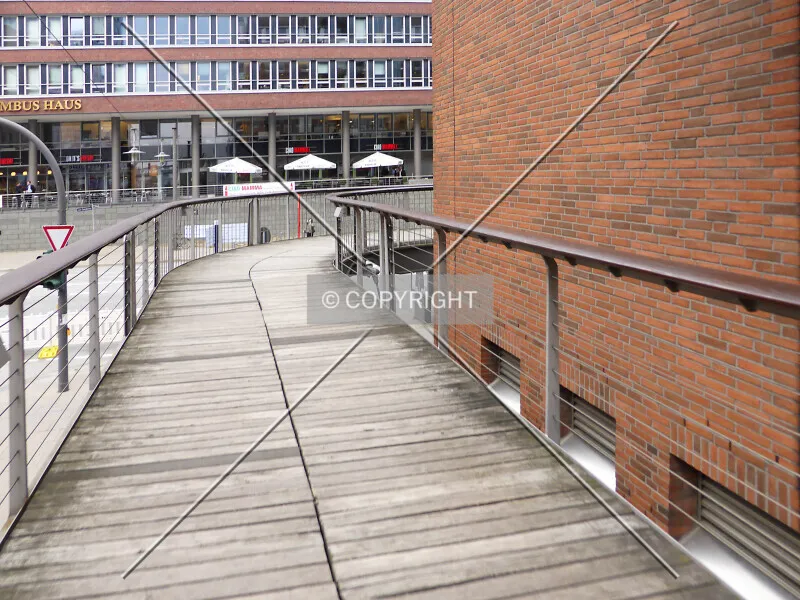 Photo 270-723-896