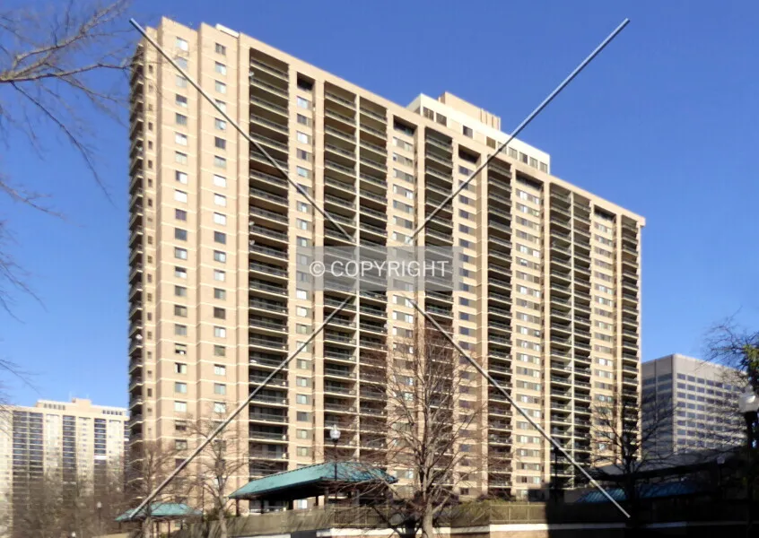 Photo 270-977-945