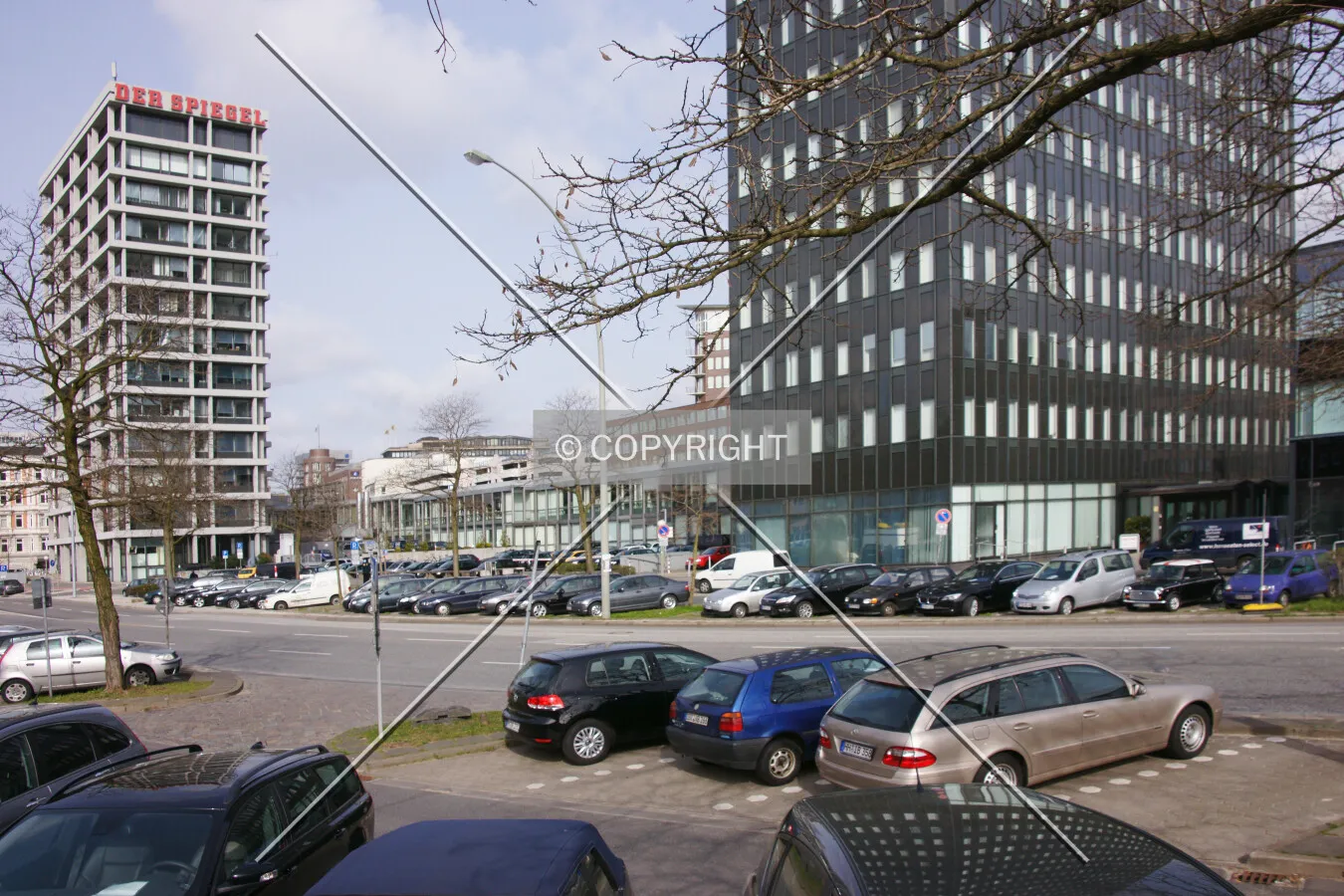 Photo 271-289-372