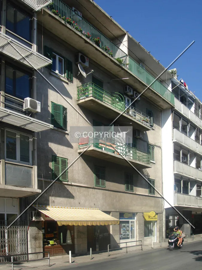 Photo 271-792-385