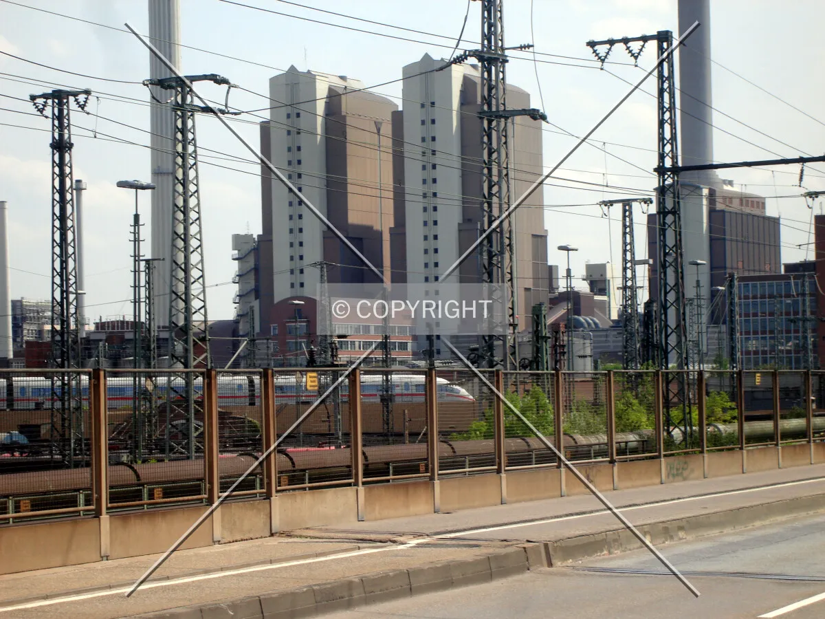 Photo 272-043-581