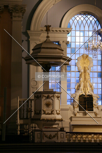 Photo 272-079-945